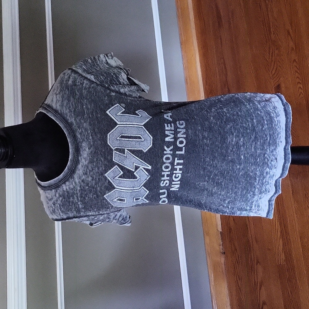 AC DC Distressed Gray T Shirt Size Medium